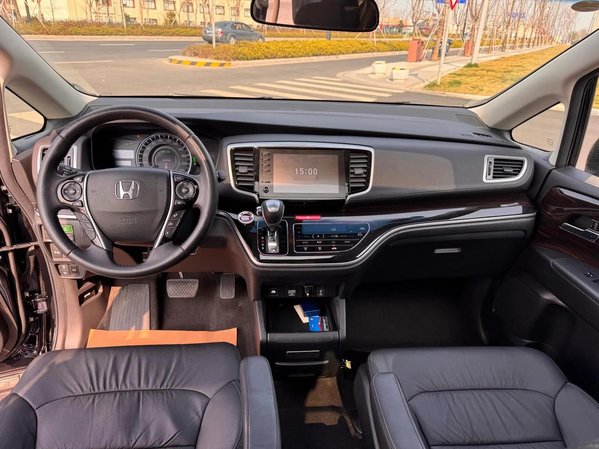 Odyssey 2021 2.0L Sharp Premium Edition 6