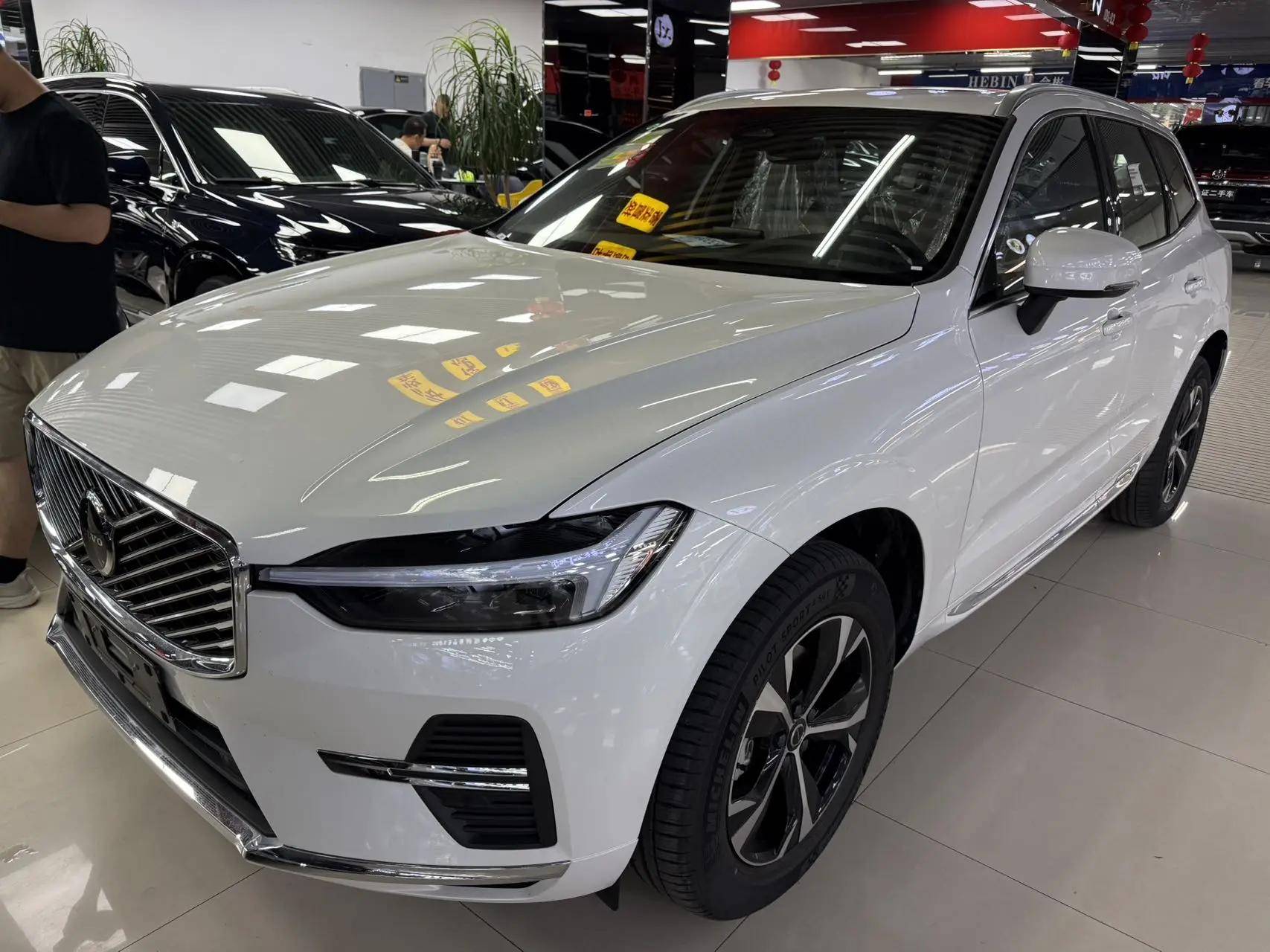 Volvo 2026 XC60 48V 2.0T B5 4-wheel-drive Zhiyi Deluxe Edition Automatic Gear