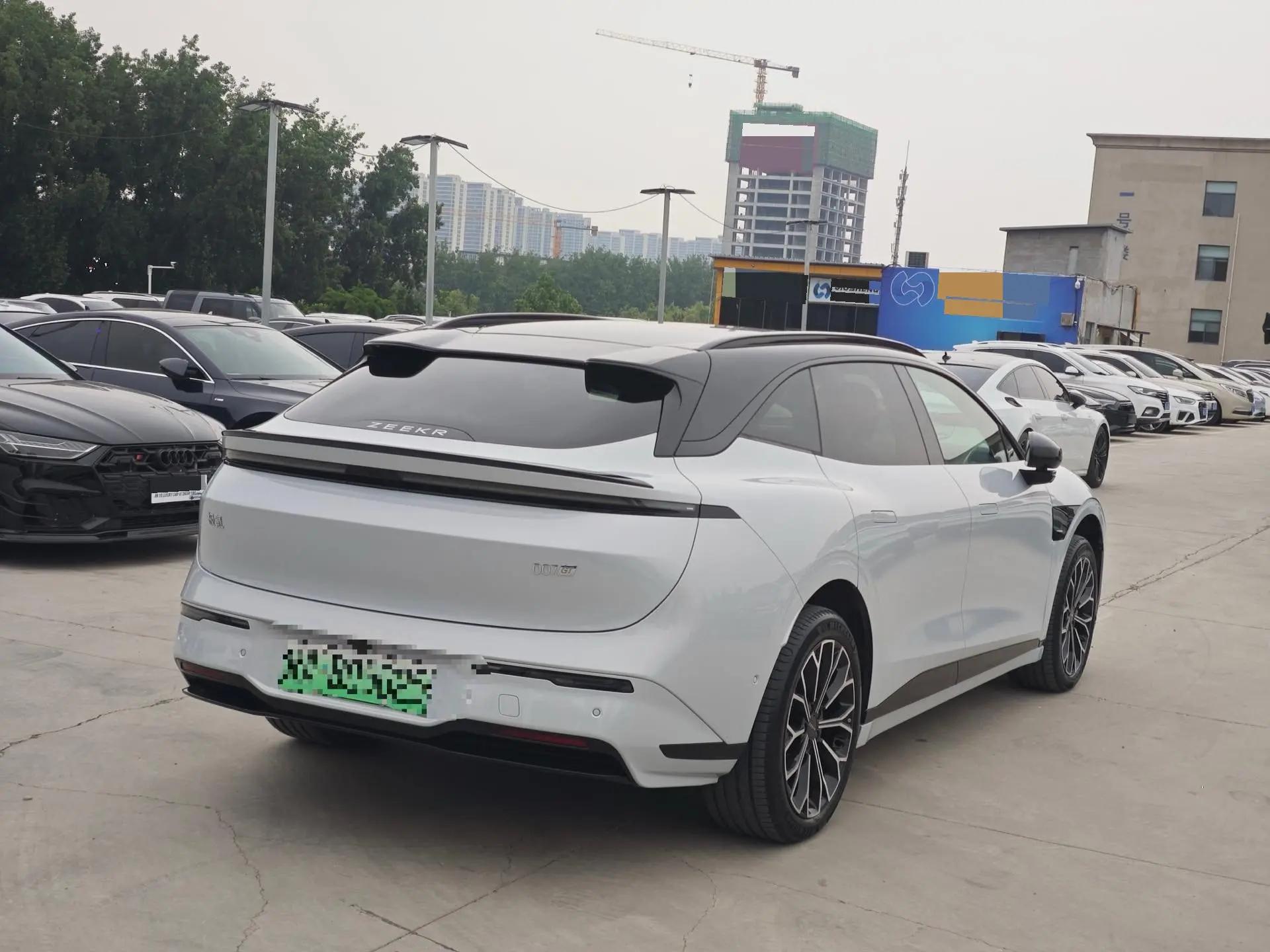 Zeekr 2025 Zeekr 007GT four-wheel drive intelligent driving version 75kWh automatic gear 4