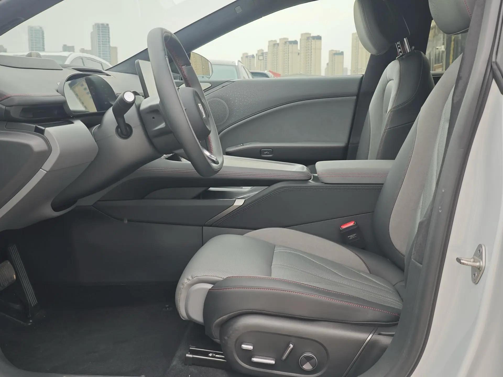 Zeekr 2025 Zeekr 007GT four-wheel drive intelligent driving version 75kWh automatic gear 7