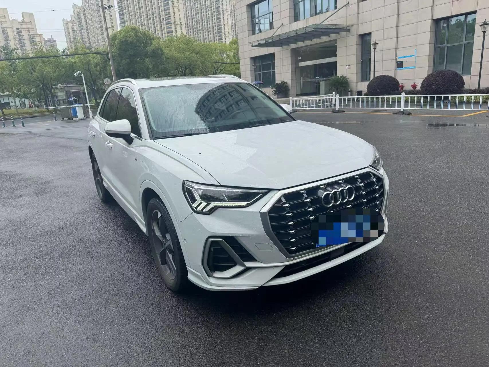 Audi Q3 2022 35 TFSI Fashion Dynamic 2