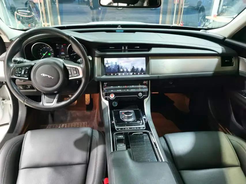 Jaguar XFL 2020 XFL 2.0T P200 Two‑wheel‑drive Elegant Edition 5