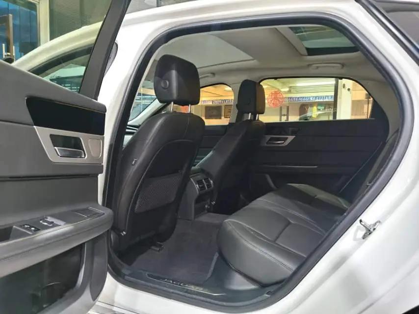 Jaguar XFL 2020 XFL 2.0T P200 Two‑wheel‑drive Elegant Edition 6