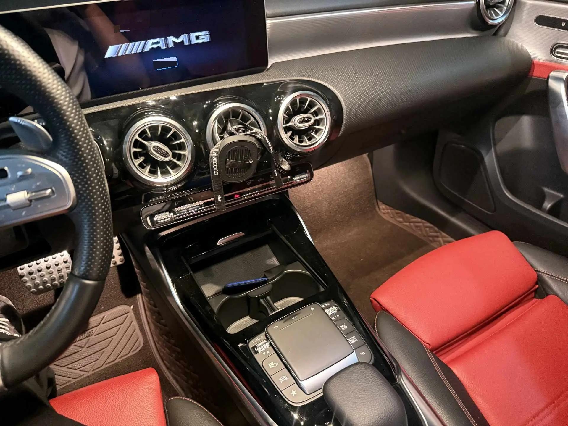 Mercedes Benz Class A AMG 2019 AMG A 35 L 4MATIC 3