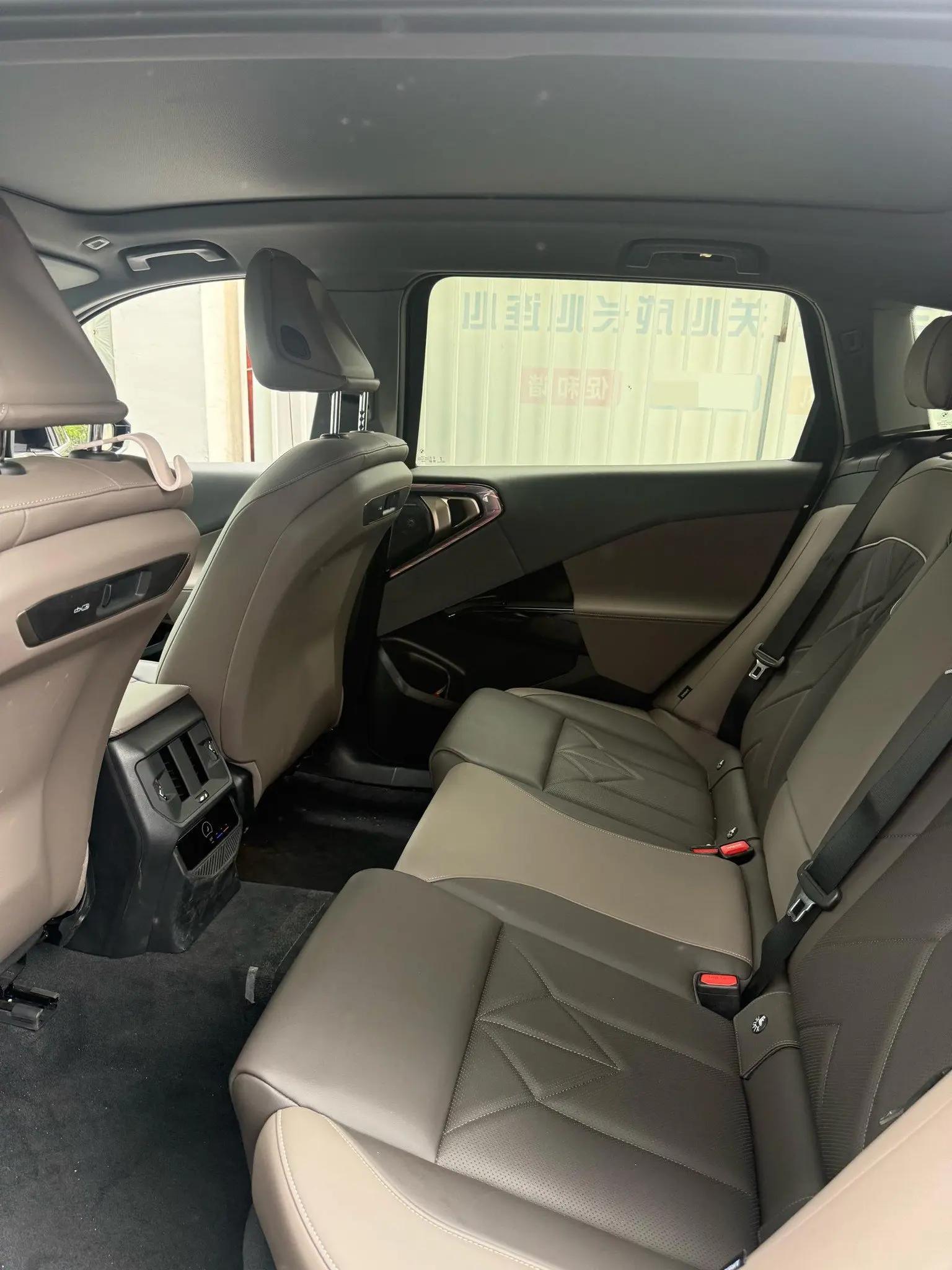 BMW 2025 X3 xDrive30L 2.0T Leading M Sports Suit Automatic Gear 6