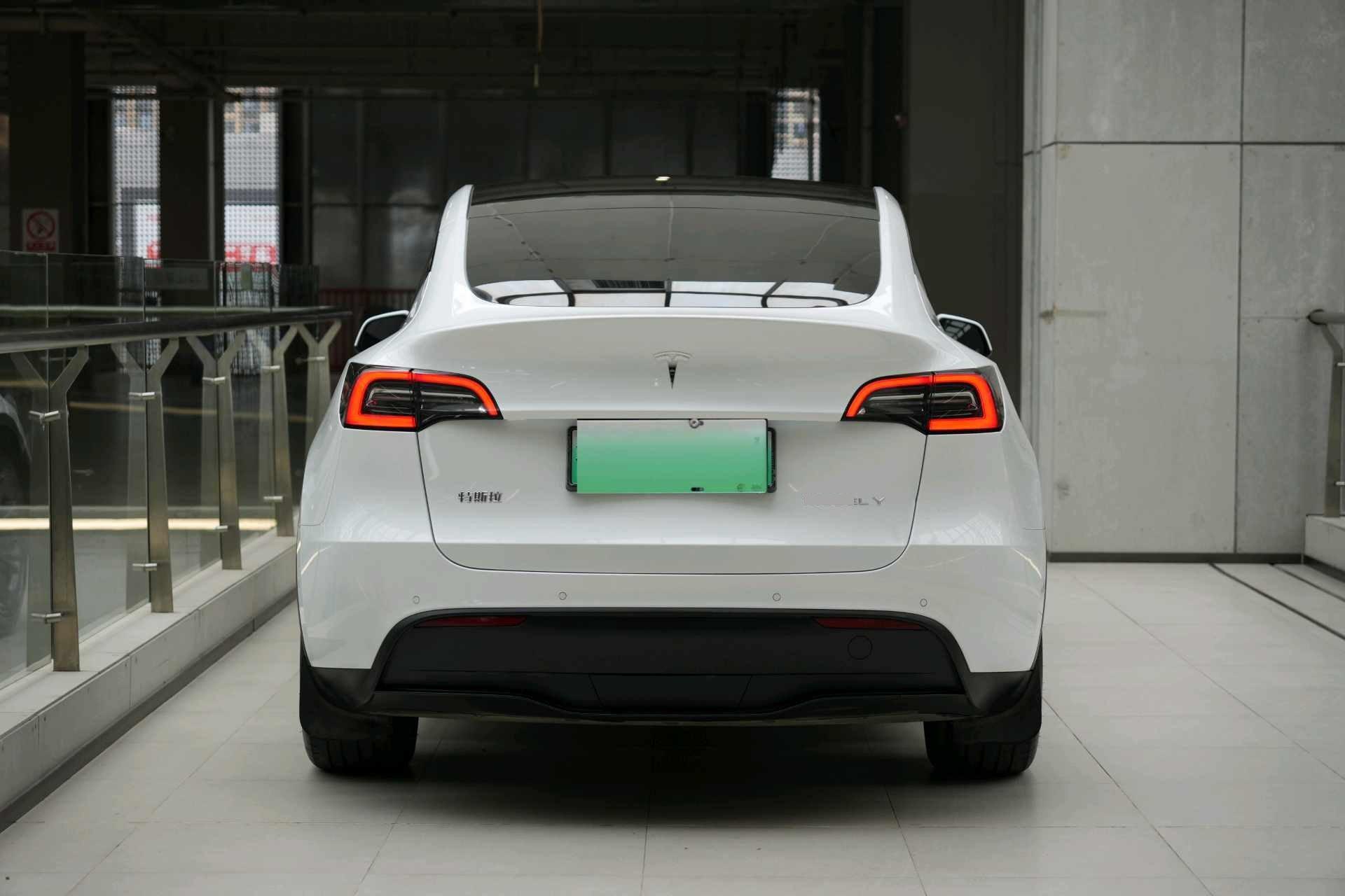 Model Y 2023 rear-wheel drive version 4