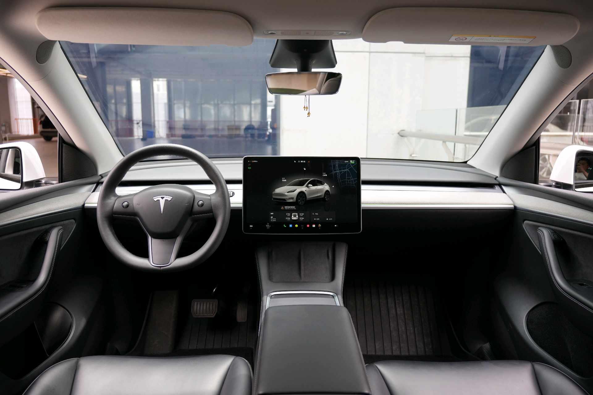 Model Y 2023 rear-wheel drive version 8