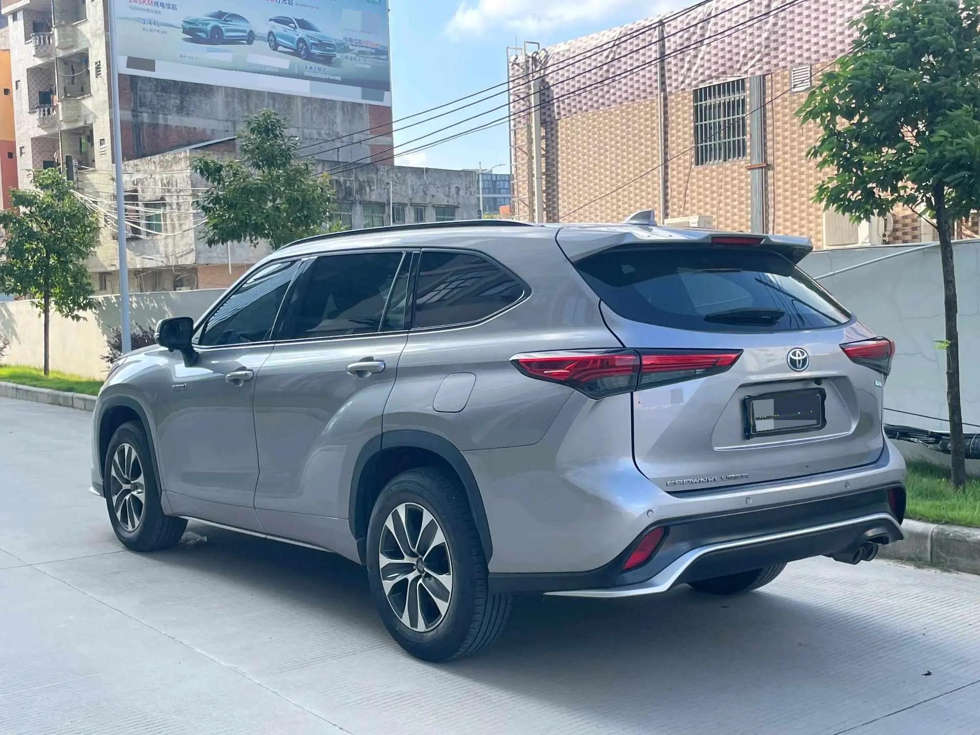 Crown Lu Fang 2021 2.5L HEV Two-Drive Elite Edition 4