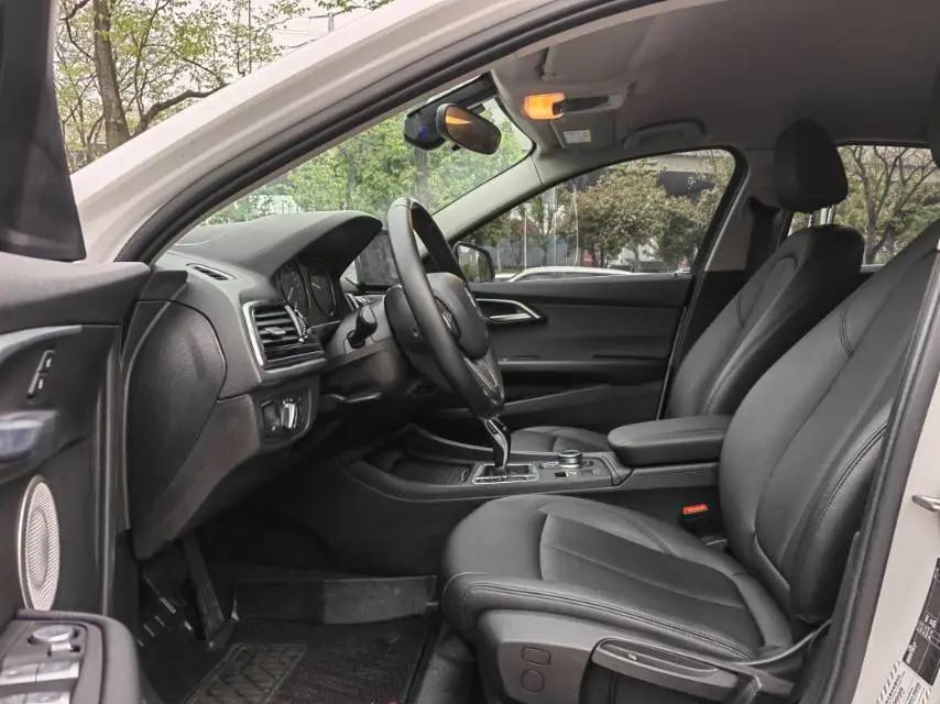 BMW 1 Series 2021 Change 120i M Sports Edition 8