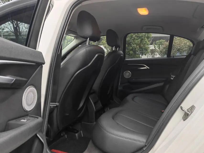 BMW 1 Series 2021 Change 120i M Sports Edition 9
