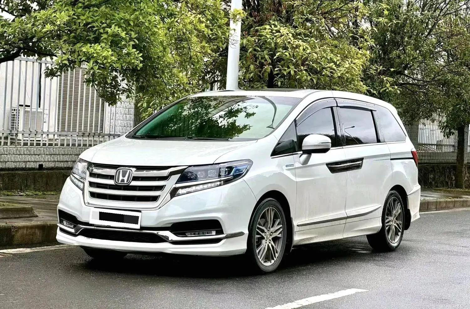 Elyson 2019 2.0L Hybrid Deluxe Edition