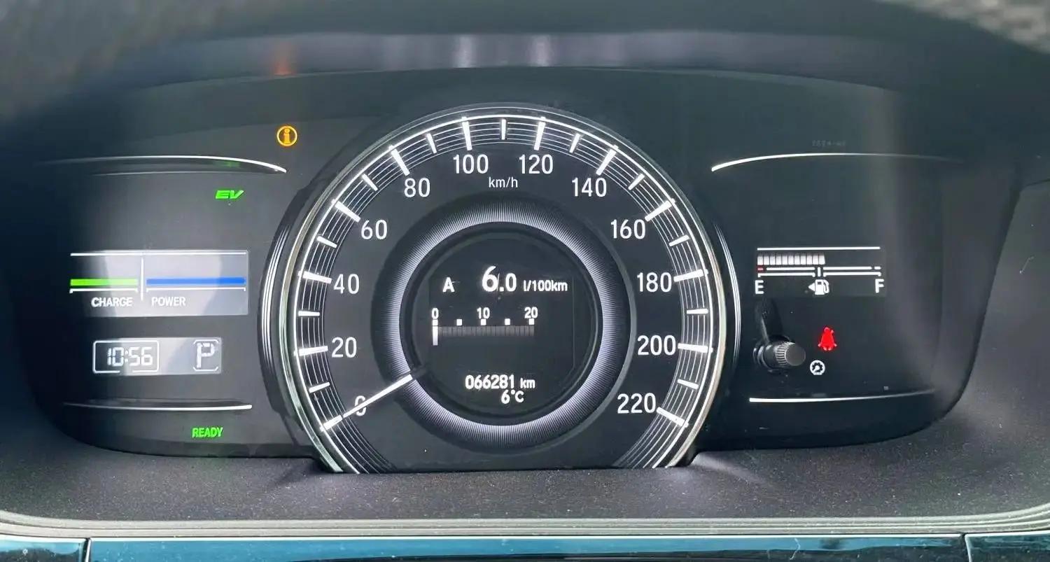 Elyson 2019 2.0L Hybrid Deluxe Edition 6