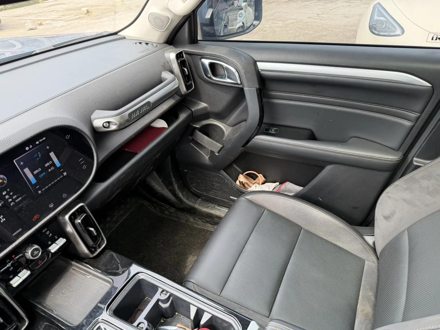 Haval big dog 2021 changed to 2.0T DCT four-wheel drive asthma dog version 24