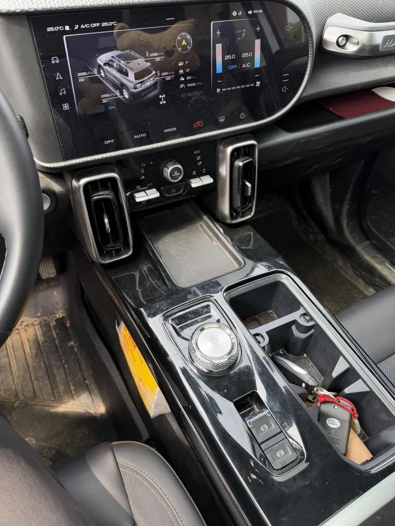 Haval big dog 2021 changed to 2.0T DCT four-wheel drive asthma dog version 25