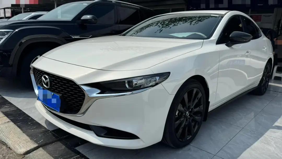 Mazda 3 Onksera 2023 2.0L Automatic Quality Elegant Edition