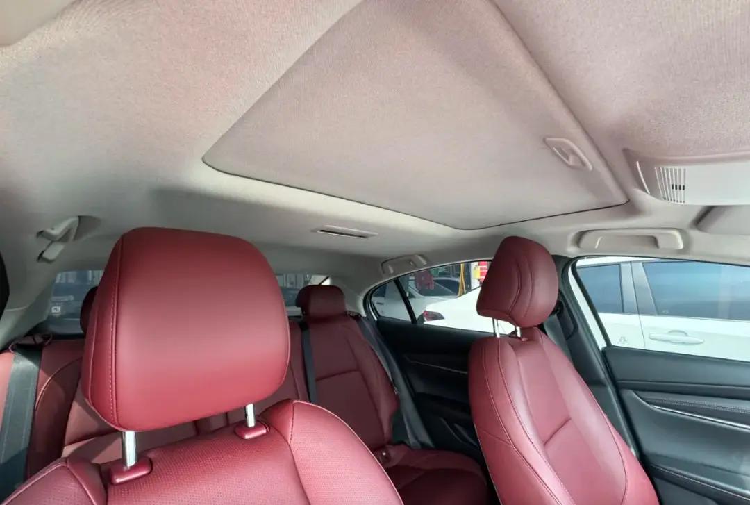 Mazda 3 Onksera 2023 2.0L Automatic Quality Elegant Edition 11
