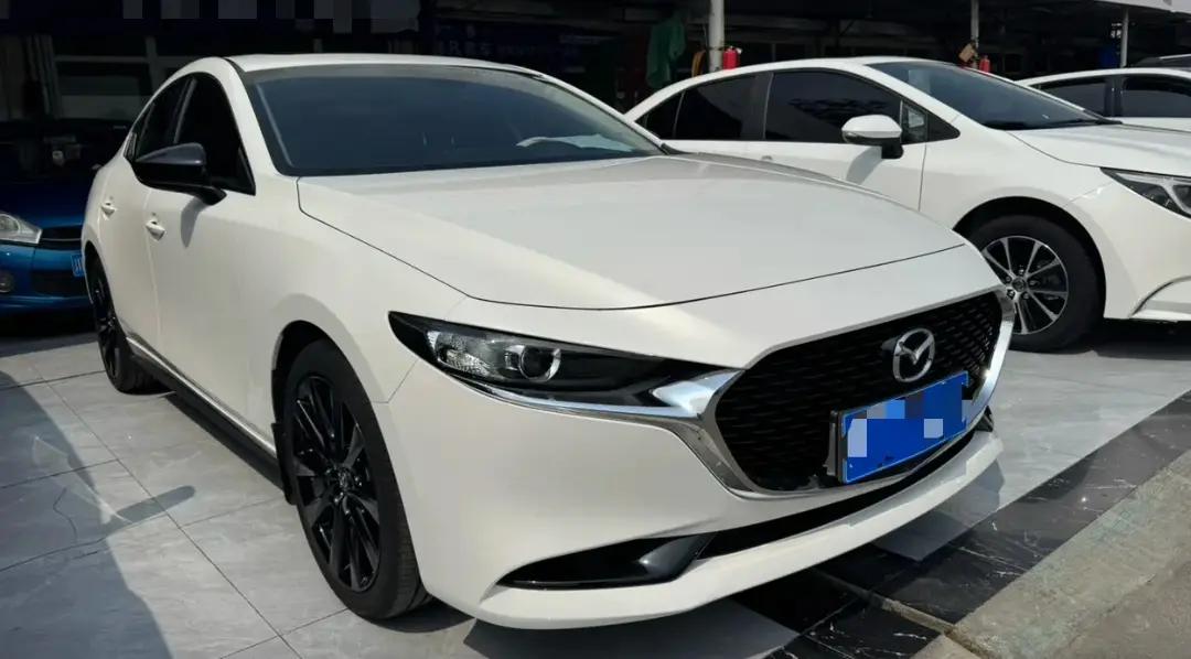 Mazda 3 Onksera 2023 2.0L Automatic Quality Elegant Edition 3