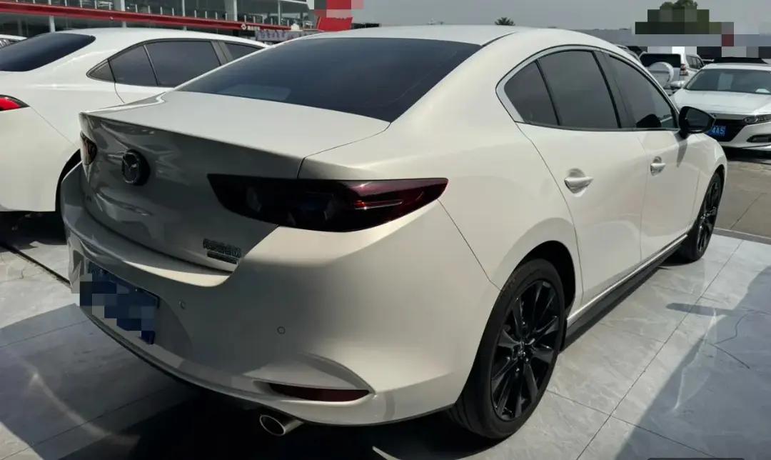 Mazda 3 Onksera 2023 2.0L Automatic Quality Elegant Edition 5