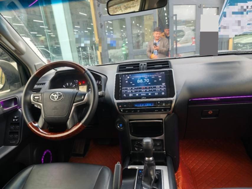 Prado 2018 3.5L automatic SX 4