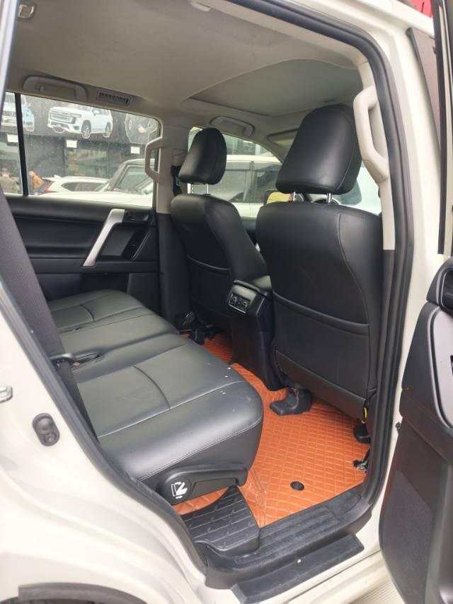 Prado 2018 3.5L automatic SX 6