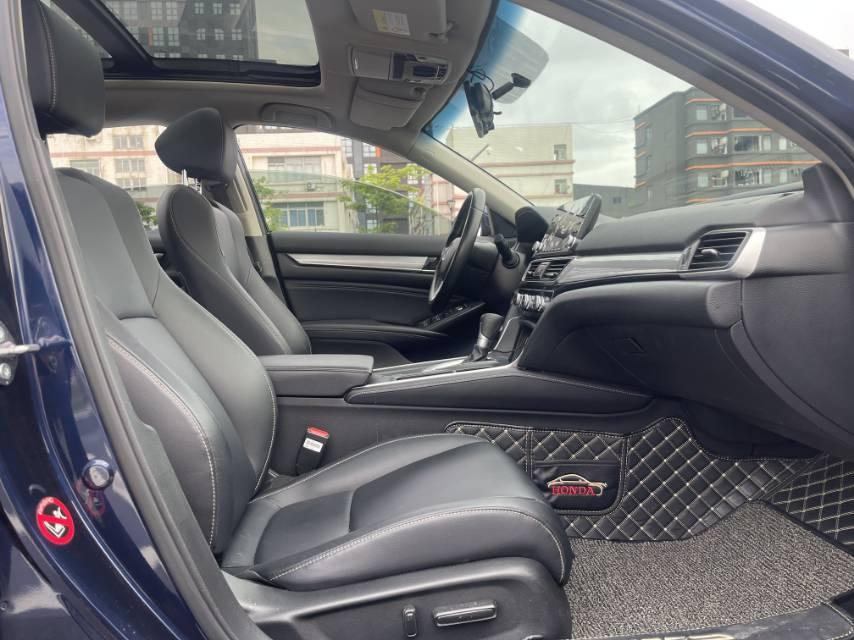 Yingshi 2019 260TURBO Jingyue Edition National V 8