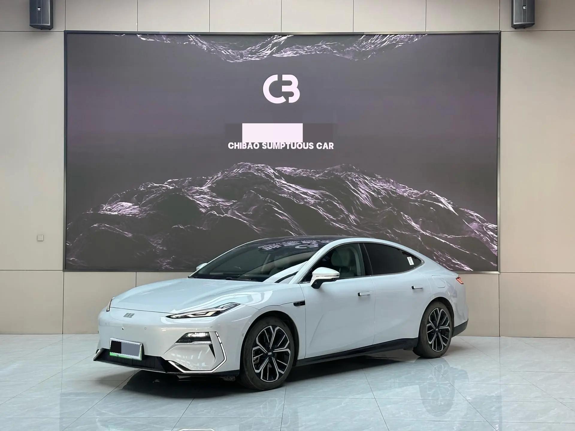 Geely Galaxy 2025 Model E8 700km Long-Range Intelligent Driving Version Automatic