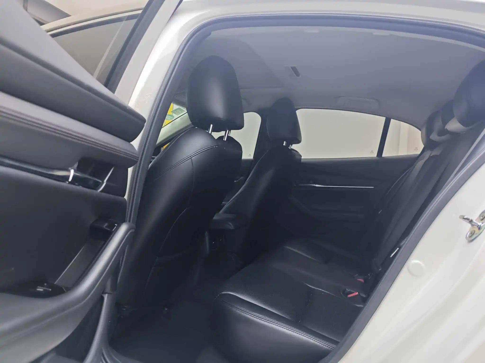 Mazda 3 Onksera 2020 2.0L Automatic Quality Glamour Edition 3