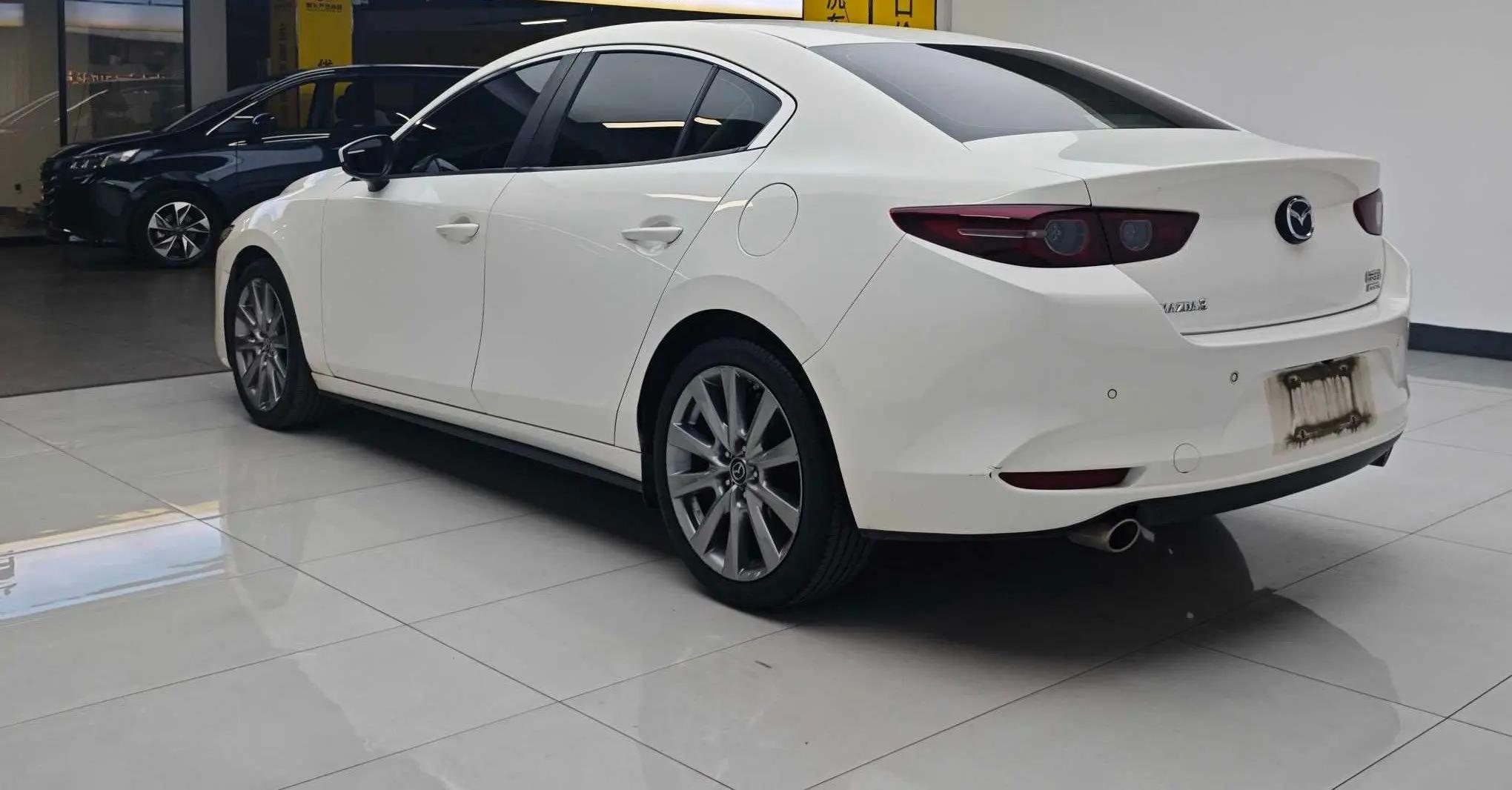 Mazda 3 Onksera 2020 2.0L Automatic Quality Glamour Edition 5