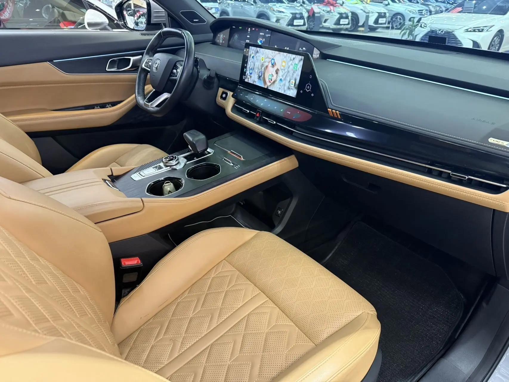 ChangAn UNI-K 2021 2.0T All-Wheel Drive Premium Model 9