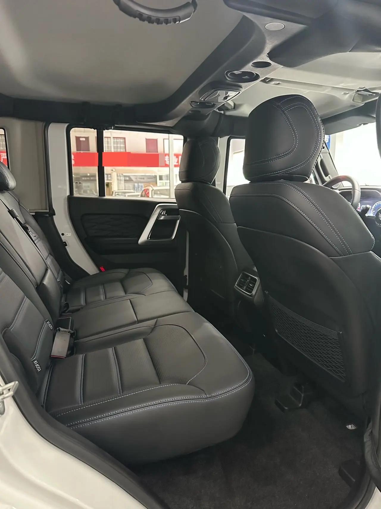 Beijing BJ40 2020 2.0T Automatic Four-wheel Drive City Hunter Edition Chivalrous Type 5