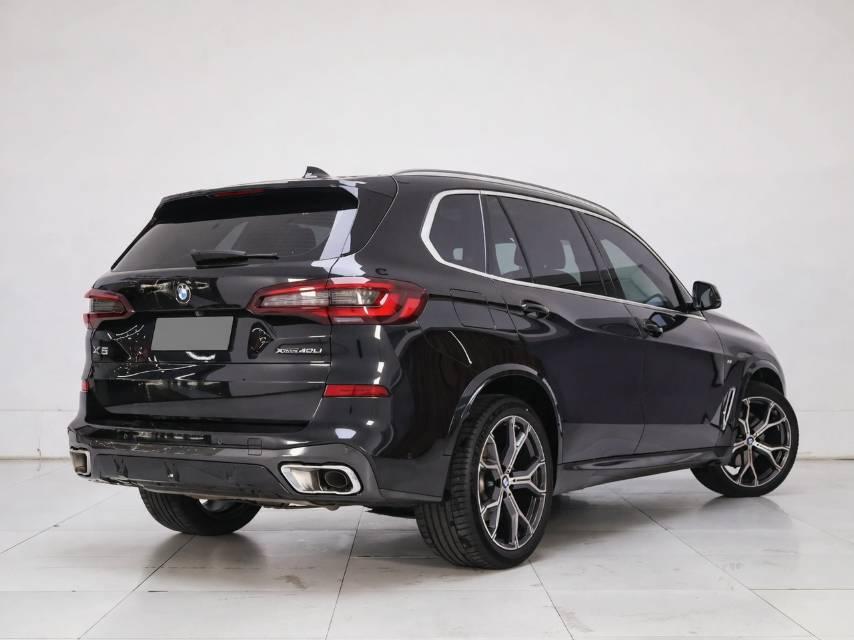 BMW X5 2022 model change xDrive 40Li M sports package 2