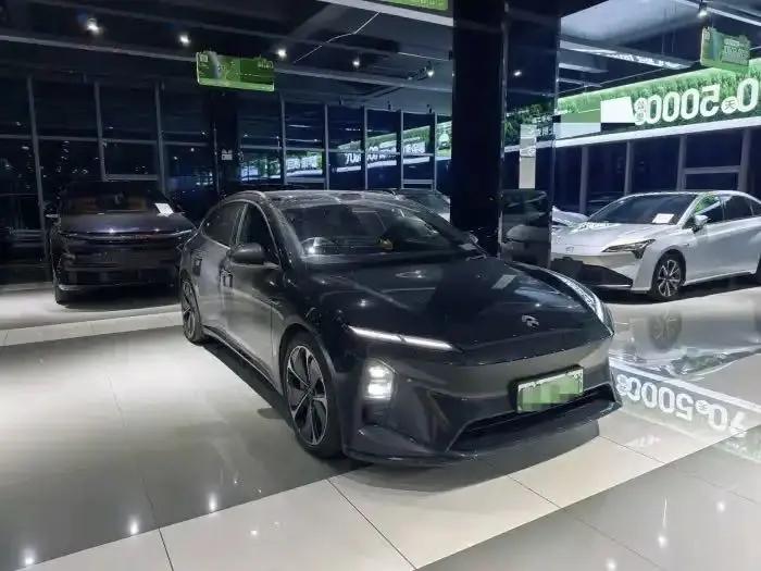 NIO 2025 ET5T 75kWh Touring automatic 5