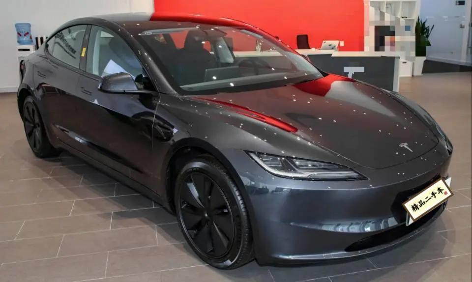Model 3 2023 Rear-Wheel Drive Edition 3