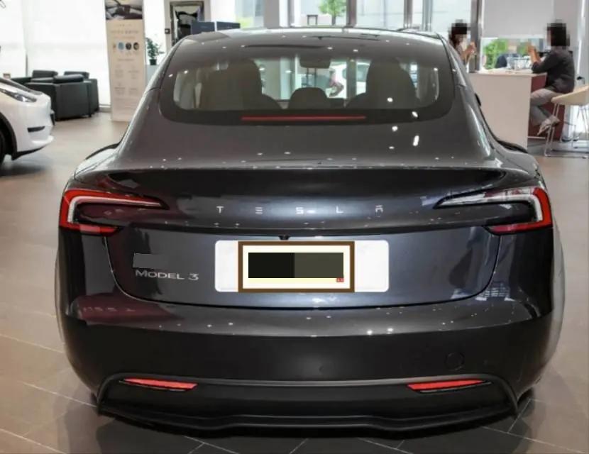 Model 3 2023 Rear-Wheel Drive Edition 4