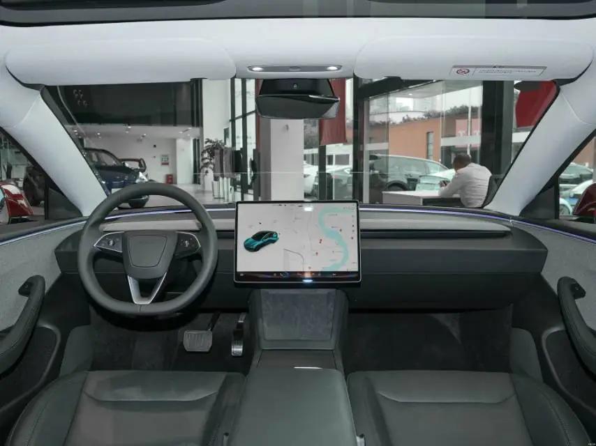 Model 3 2023 Rear-Wheel Drive Edition 5