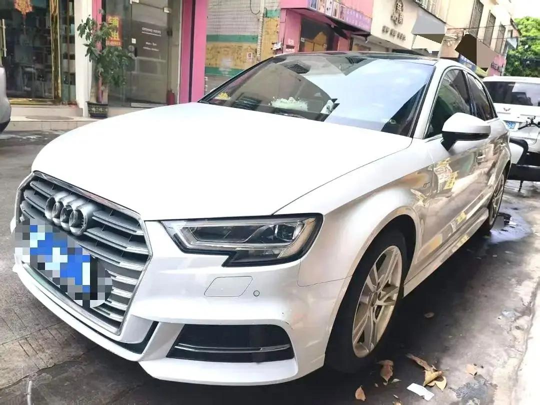 Open image lightbox: Audi A3 2020 Limousine 35 TFSI Fashion Country V