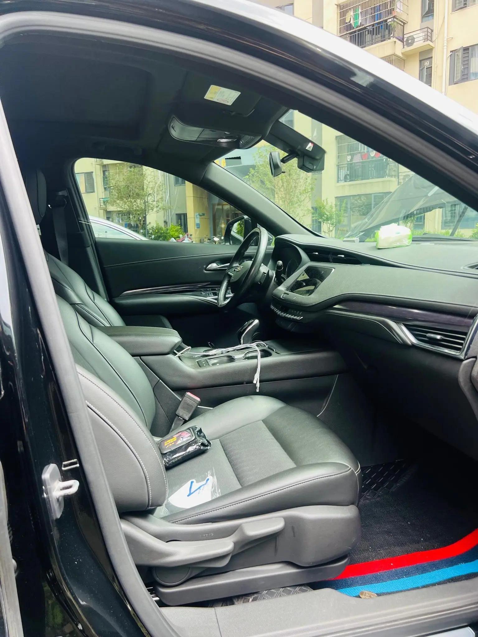 Cadillac XT4 2021 28T Two-Drive Leading Model 11