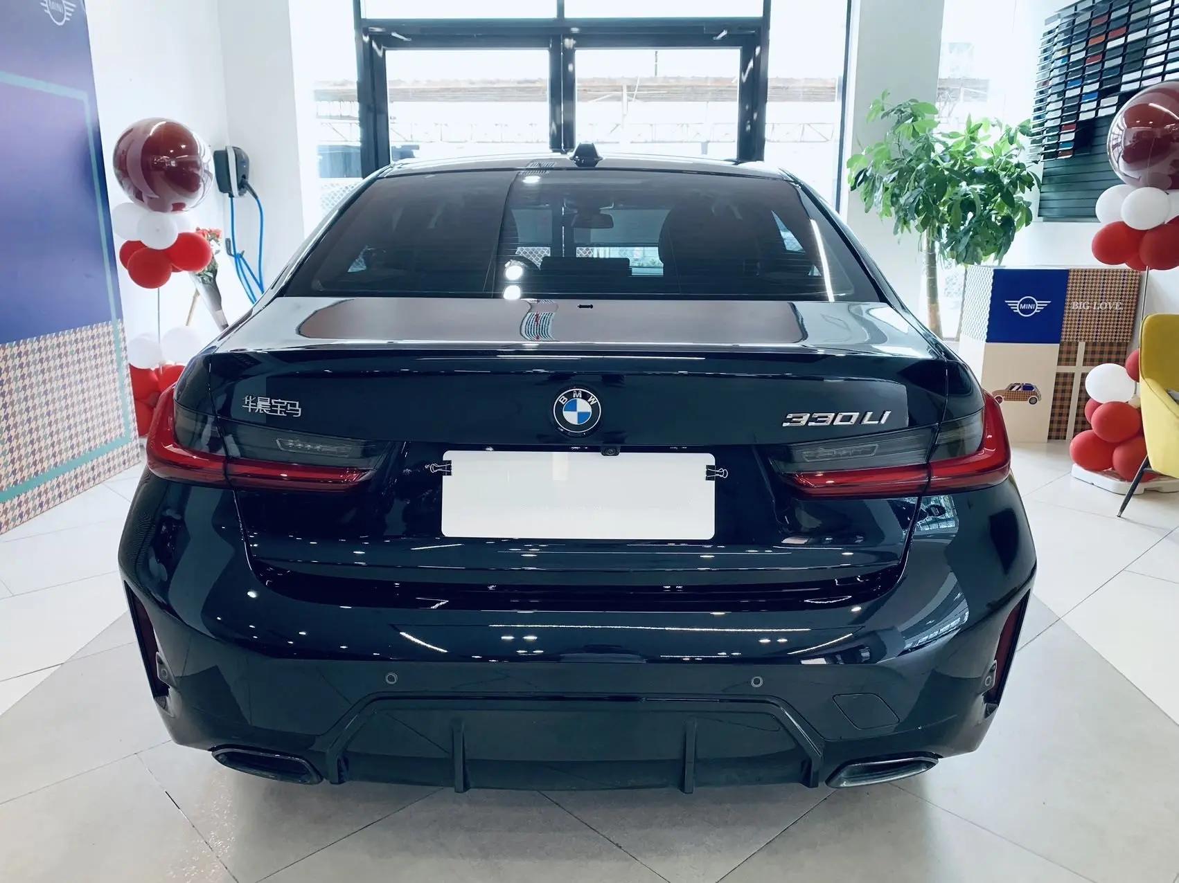 BMW 3 Series 2025 Model 330Li 2.0T M Sport Night Edition Automatic 4
