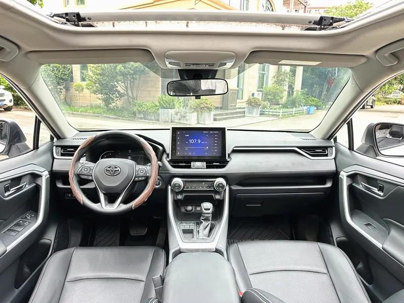 RAV4 Rongfeng 2021 2.0L CVT Two-Drive Fashion Edition 11