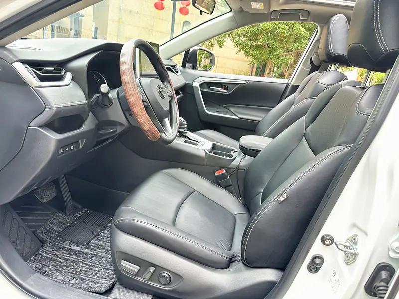 RAV4 Rongfeng 2021 2.0L CVT Two-Drive Fashion Edition 7