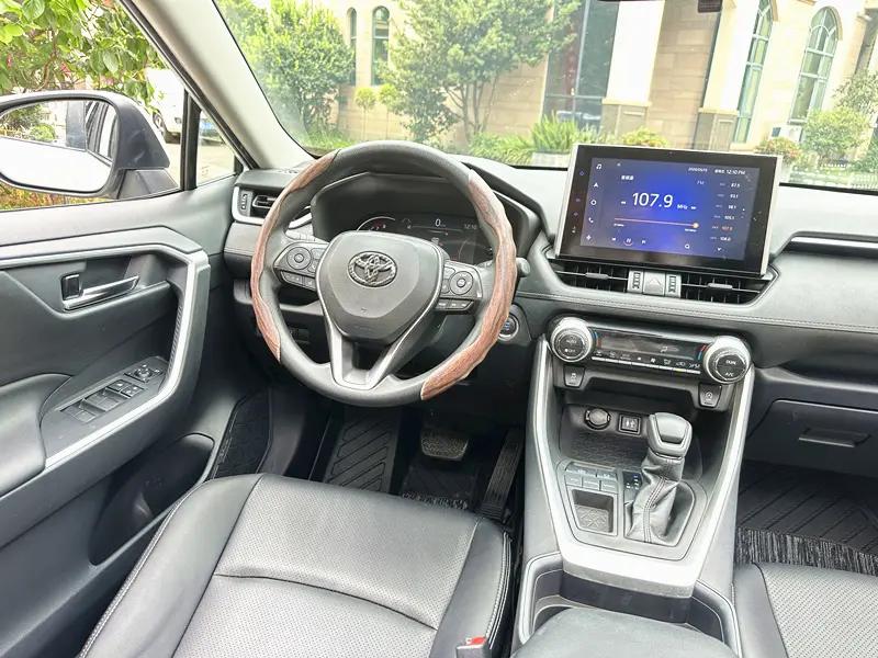 RAV4 Rongfeng 2021 2.0L CVT Two-Drive Fashion Edition 8