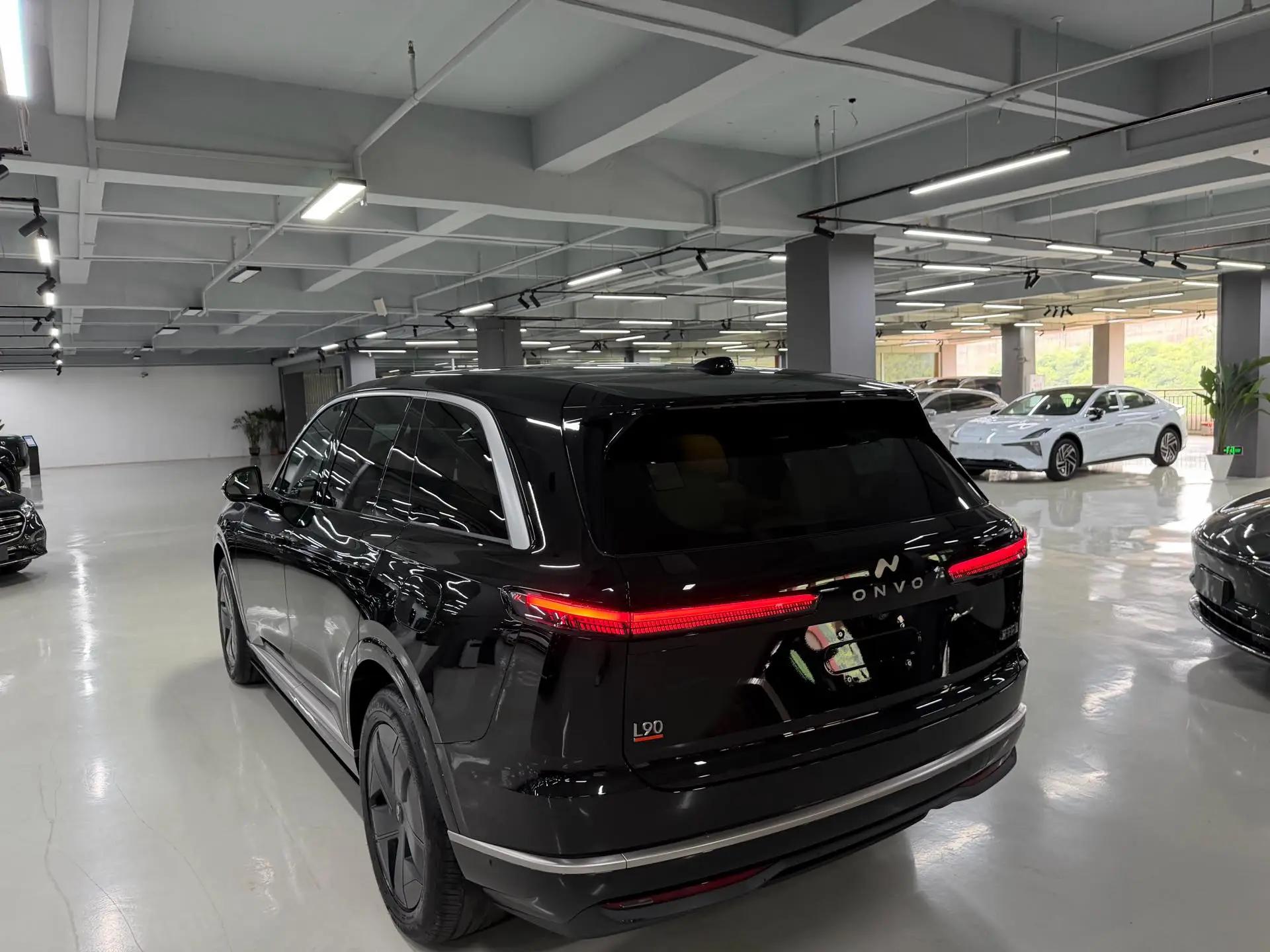 ONVO 2025 L90 Ultra six-seat automatic gear 12