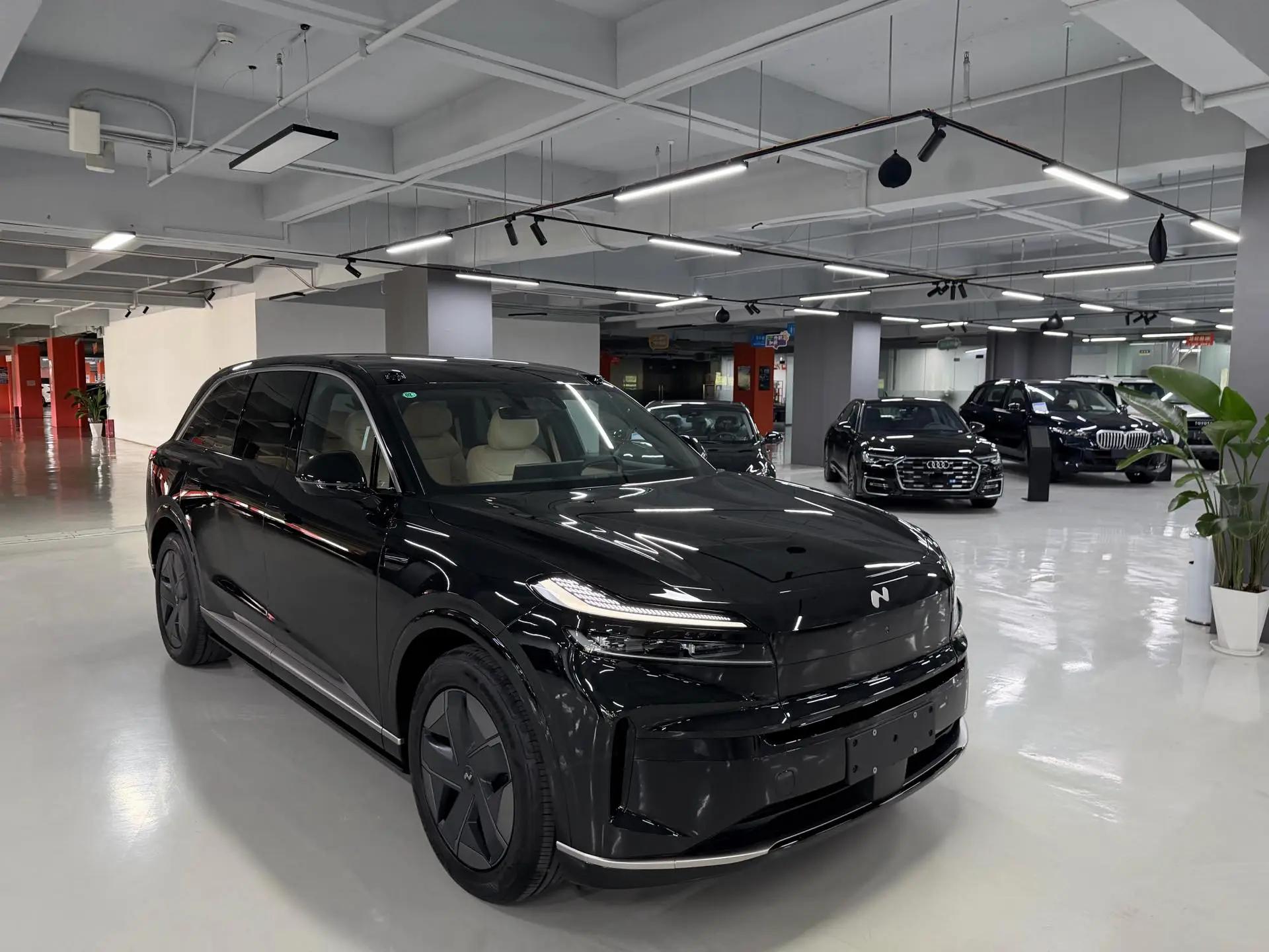 ONVO 2025 L90 Ultra six-seat automatic gear 3