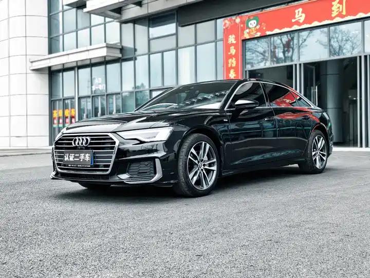 Audi A6L 2022 40 TFSI Deluxe Dynamic