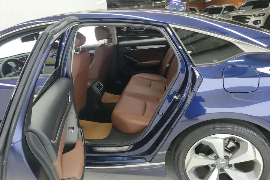 Yingshi Pai 2019 Sharp Hybrid 2.0L Net Elegant Edition National V 6