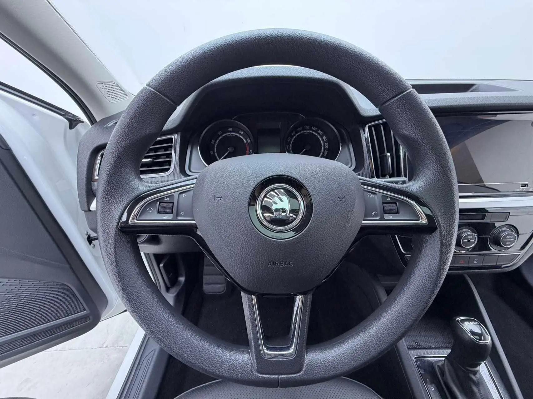 Comic 2022 1.5L Auto Comfortable Edition 7