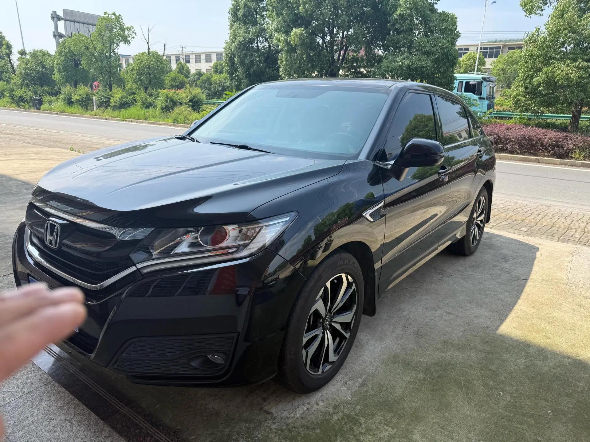 Honda UR-V 2020 240TURBO Two-Drive Pleasure Edition