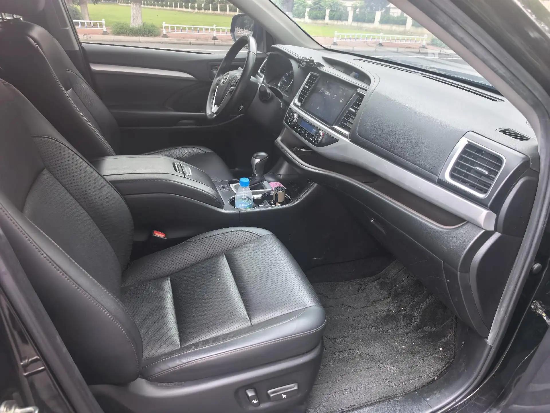 Highlander 2018 2.0T 4-wheel drive distinguished edition 7-seat country VI 5