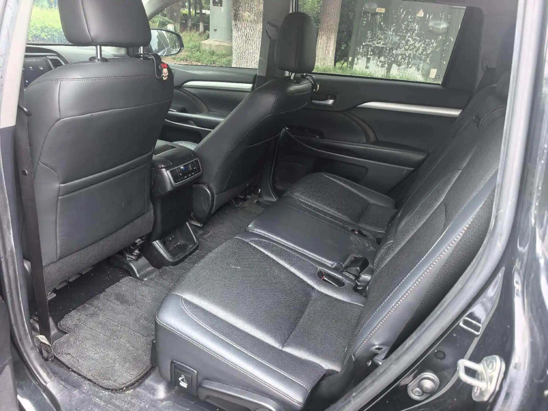 Highlander 2018 2.0T 4-wheel drive distinguished edition 7-seat country VI 6