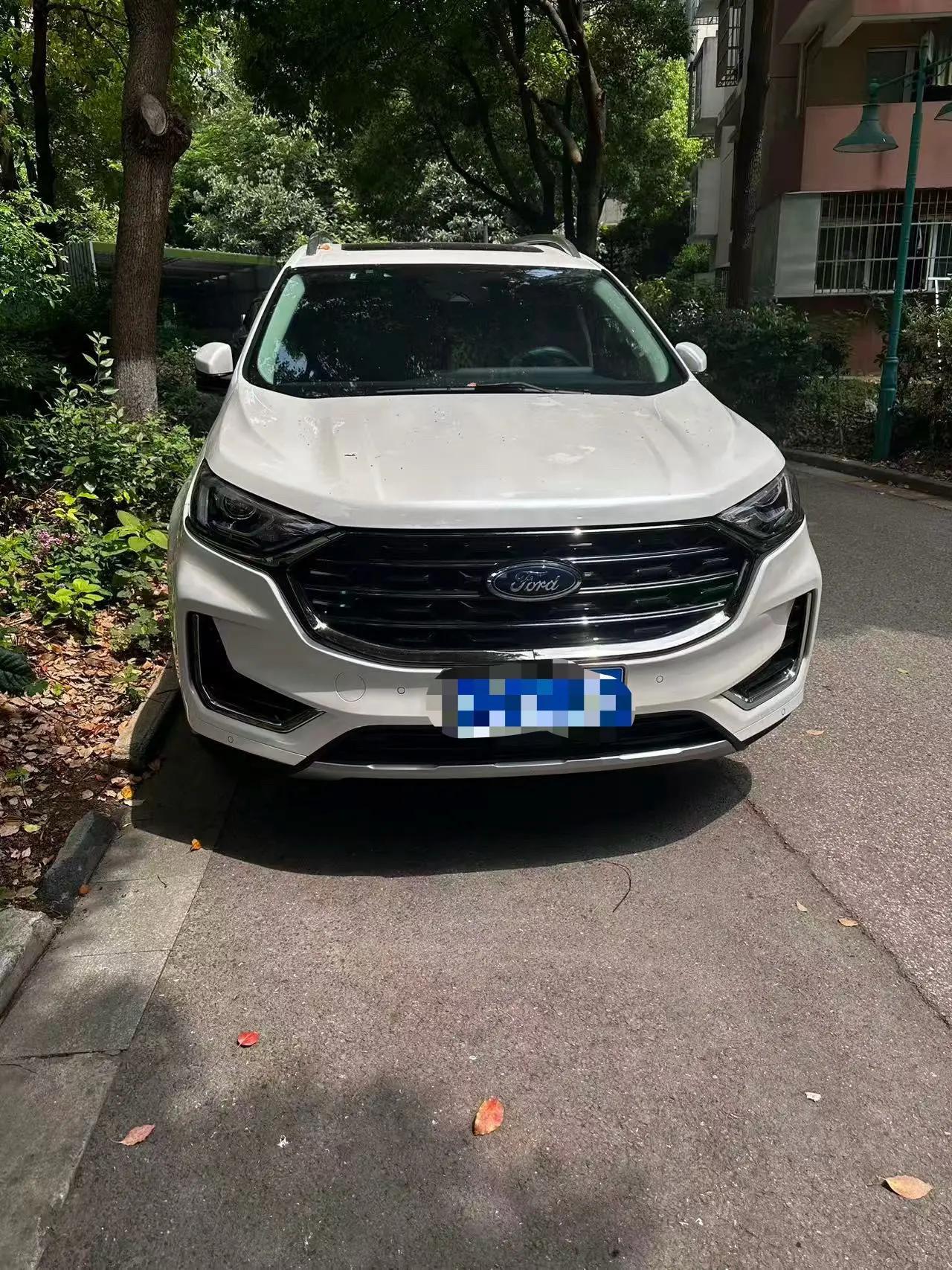 Edge 2021 PLUS EcoBoost 245 Front-Wheel Drive Luxury 7-Seater 5